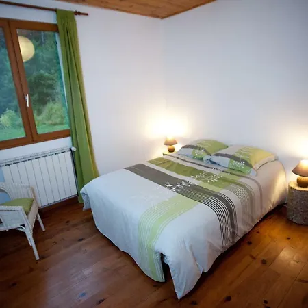 Holiday home Et Yourtes L'aousiere Entrepierres