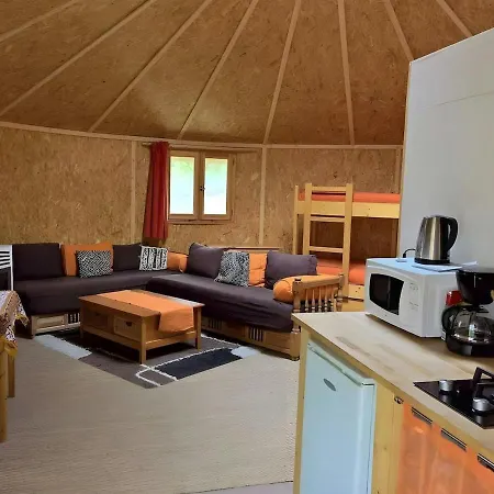 Et Yourtes L'aousiere Tatil Evi *