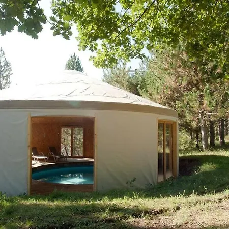 Hébergement de vacances 4 Etoiles En Pleine Nature 8 Pers. Entrepierres