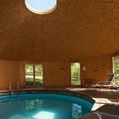 4 Etoiles En Pleine Nature 8 Pers. Entrepierres