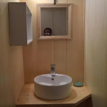 4 Etoiles En Pleine Nature 8 Pers. Hébergement de vacances