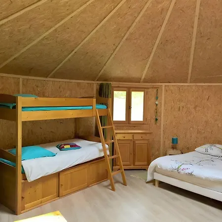 Hébergement de vacances 4 Etoiles En Pleine Nature 8 Pers. Entrepierres