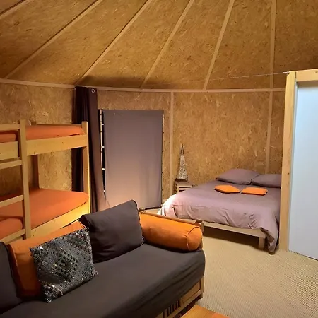 Et Yourtes L'aousiere Dom wakacyjny Entrepierres
