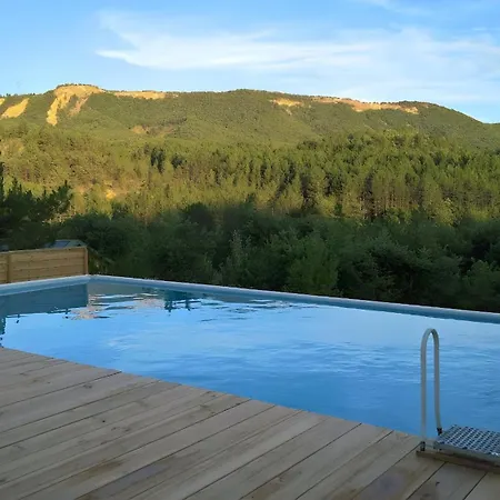 4 Etoiles En Pleine Nature 8 Pers. *