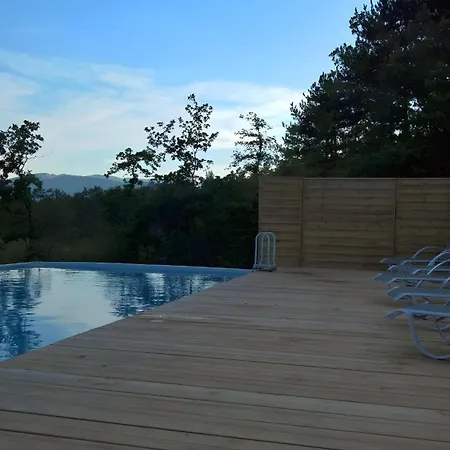 4 Etoiles En Pleine Nature 8 Pers. *