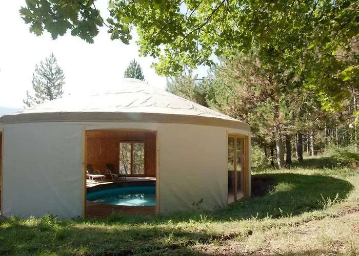 Hébergement de vacances 4 Etoiles En Pleine Nature 8 Pers. Entrepierres