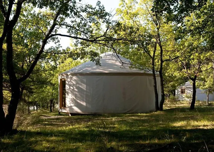 4 Etoiles En Pleine Nature 8 Pers. Hébergement de vacances *