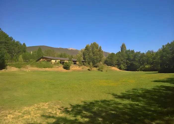 Hébergement de vacances 4 Etoiles En Pleine Nature 8 Pers. *